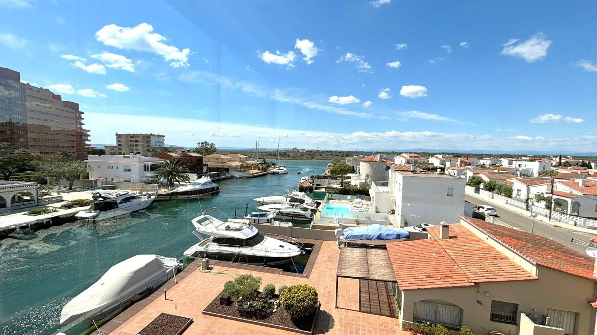 Cap Llarg Apartment Roses Exterior foto